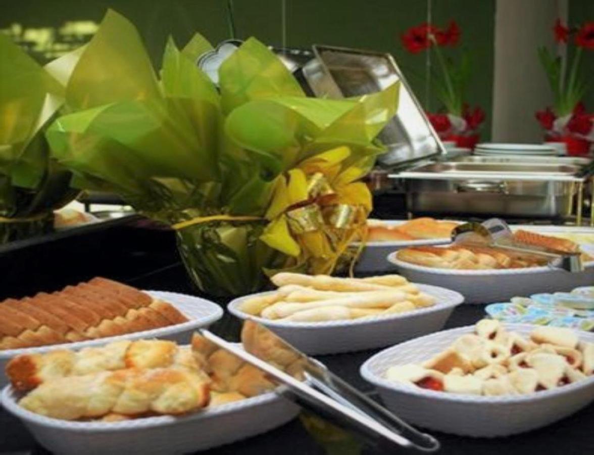 Emmis Park Hotel Aparecida do Taboado エクステリア 写真