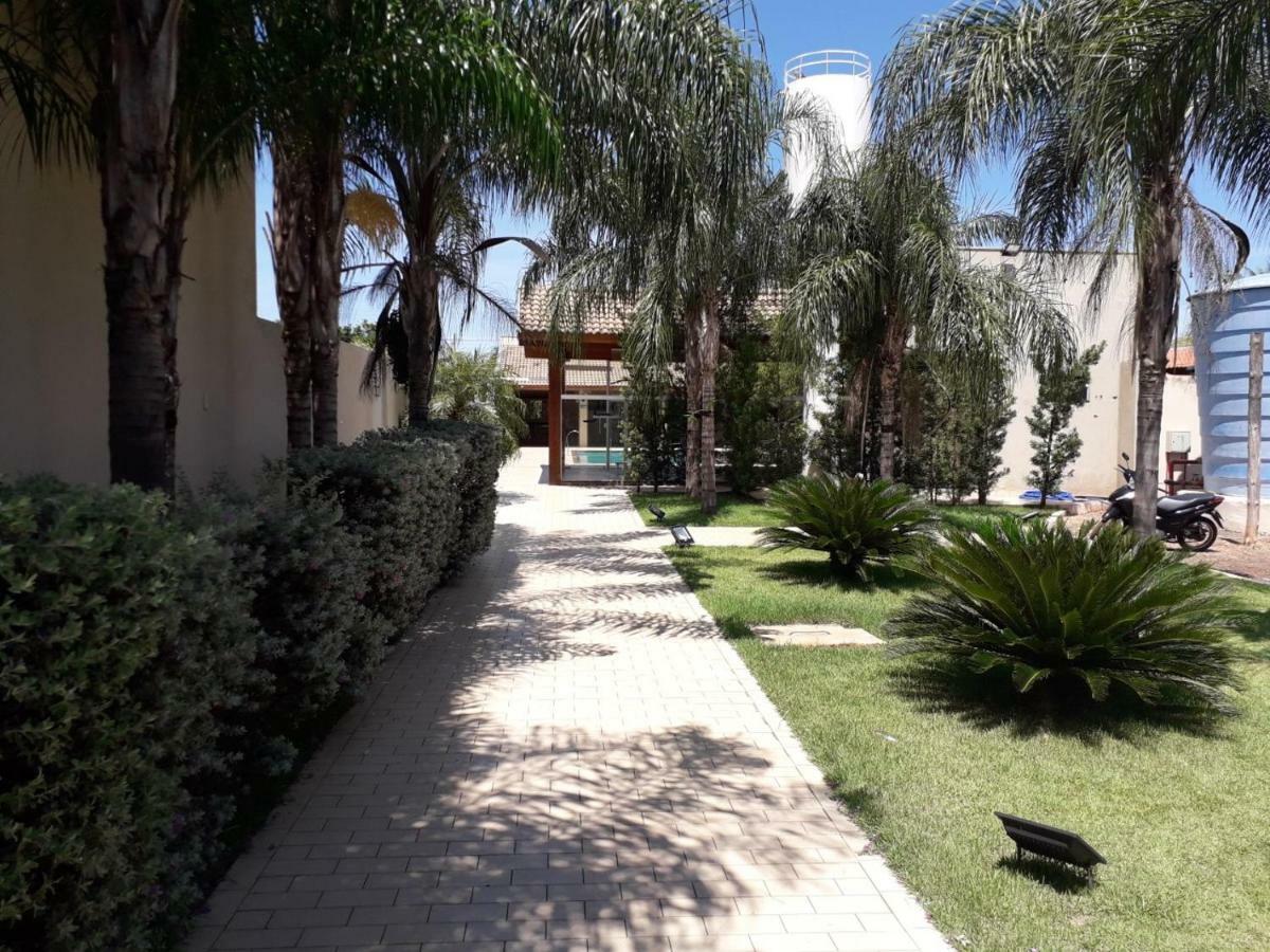 Emmis Park Hotel Aparecida do Taboado エクステリア 写真